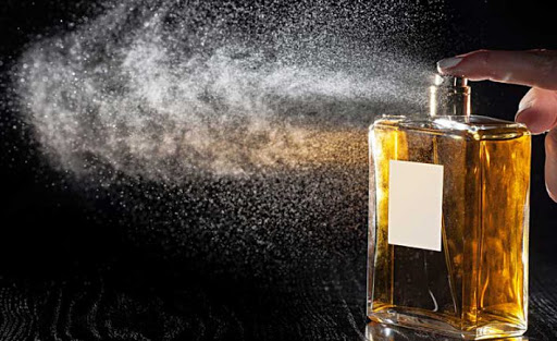 از کجا بفهمیم عطر ماندگاری دارد