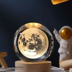 چراغ خواب گوی کریستالی مدل ماه کامل