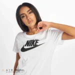 تی شرت زنانه نایک مدل Sportswear Essential