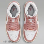 کفش زنانه نایک مدل Air Jordan 1 Mid SE