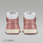 کفش زنانه نایک مدل Air Jordan 1 Mid SE