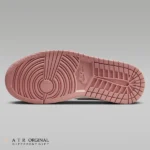 کفش زنانه نایک مدل Air Jordan 1 Mid SE